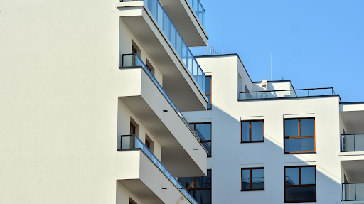 SCPI vs autres placements immobiliers