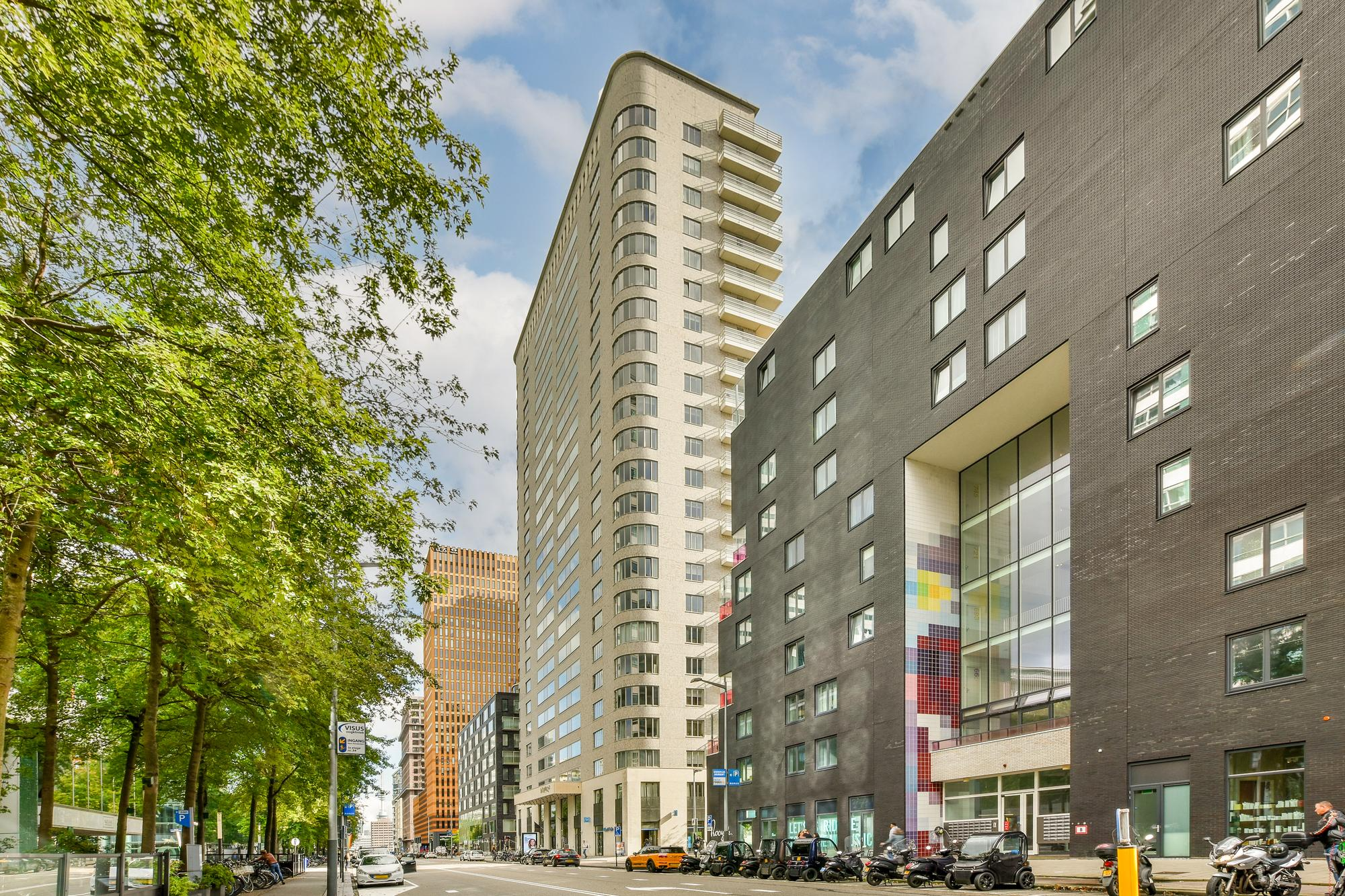 Immeubles urbains modernes illustrant la construction d’une allocation patrimoniale cohérente en SCPI.